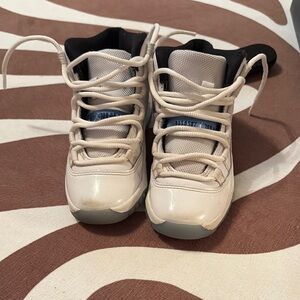 Jordan White Sneakers Classic Style